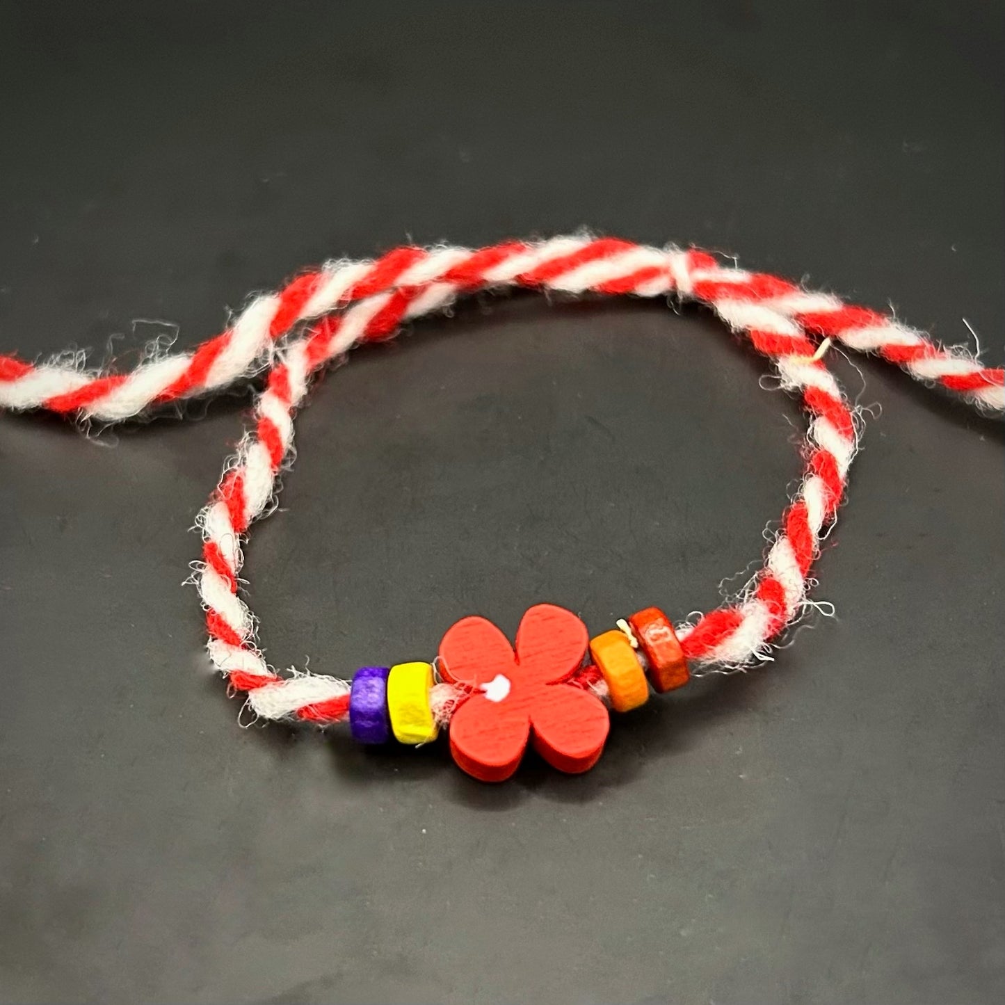 Мартеница с Цвете от вълна