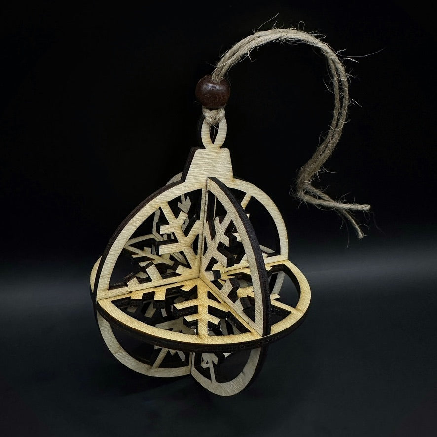 Топка снежинка - Дървена коледна украса