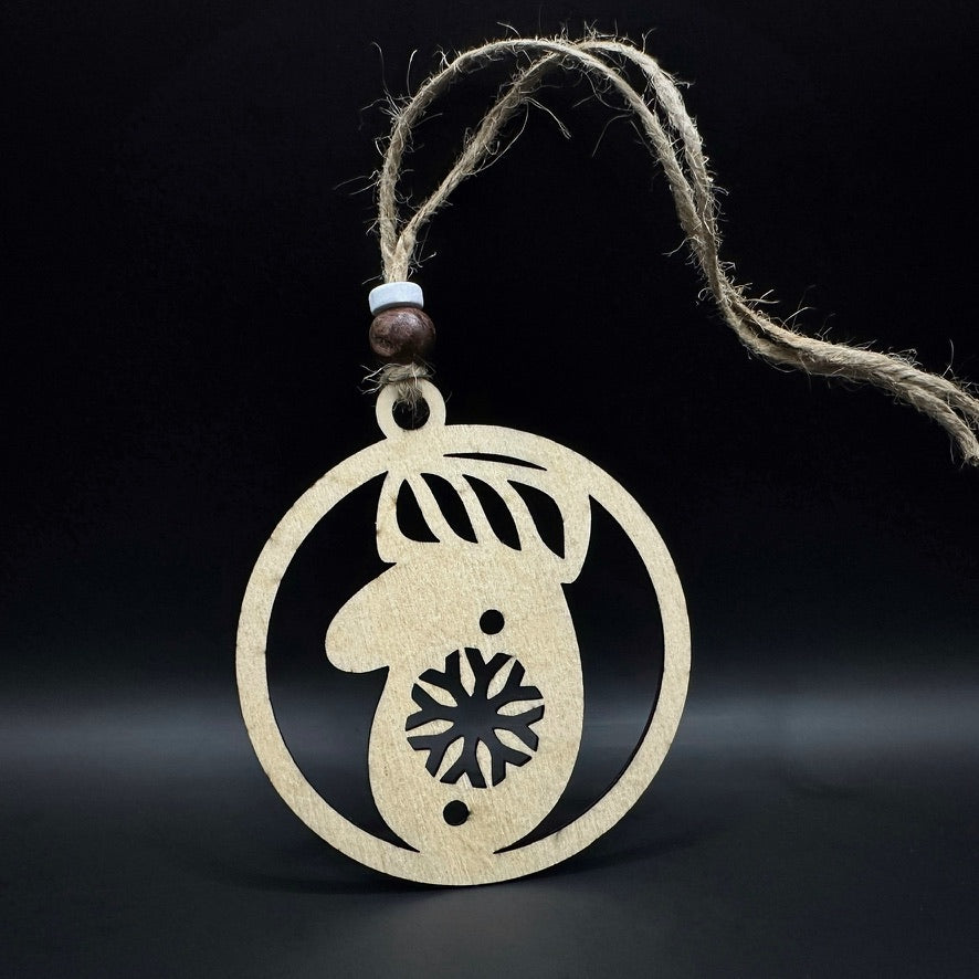 Ръкавичка със снежинка - Дървена коледна украса