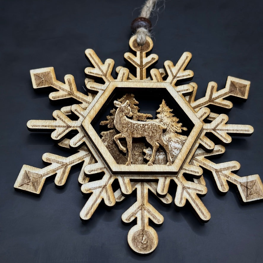 Шепотът на гората - Дървена коледна украса