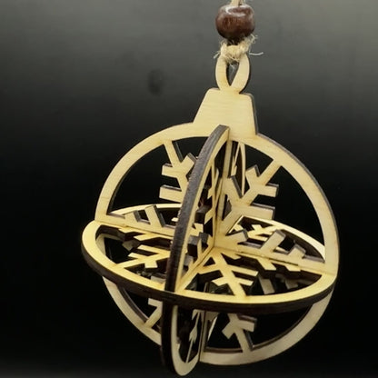 Топка снежинка - Дървена коледна украса