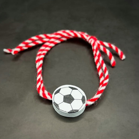 ръчно изработена мартеница с топка